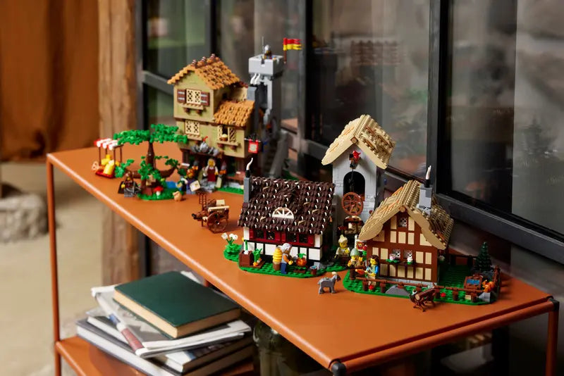 LEGO 10332 | Medieval Town Square