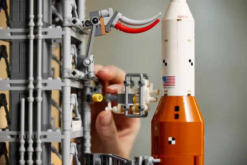 LEGO 10341 | NASA Artemis Space Launch System